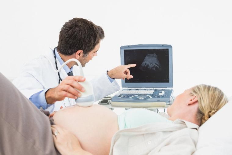 Quali sono gli esami di screening da fare durante la gravidanza?