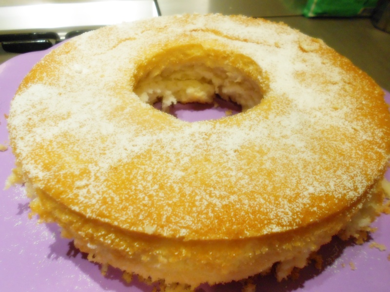 Torta soffice al limone con soli albumi