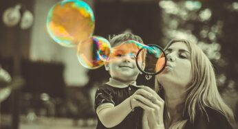 Come cercare una babysitter.